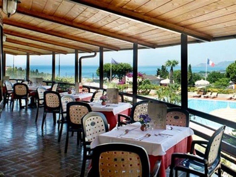 Residence Costa Di Kair Ed Din Sperlonga Eksteriør billede